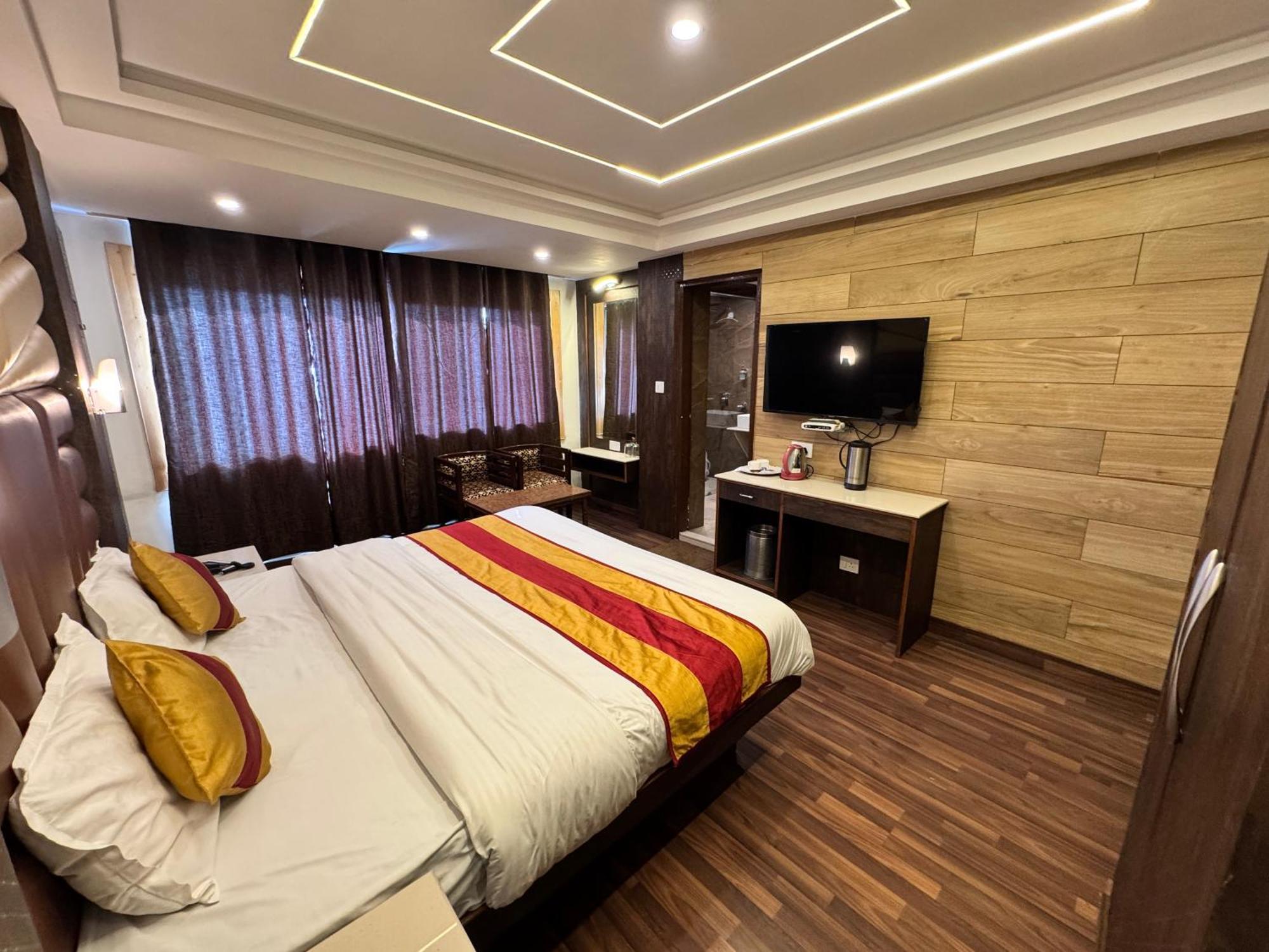 Victory Hotel And Restaurant By Gs Hospitality 西姆拉 外观 照片